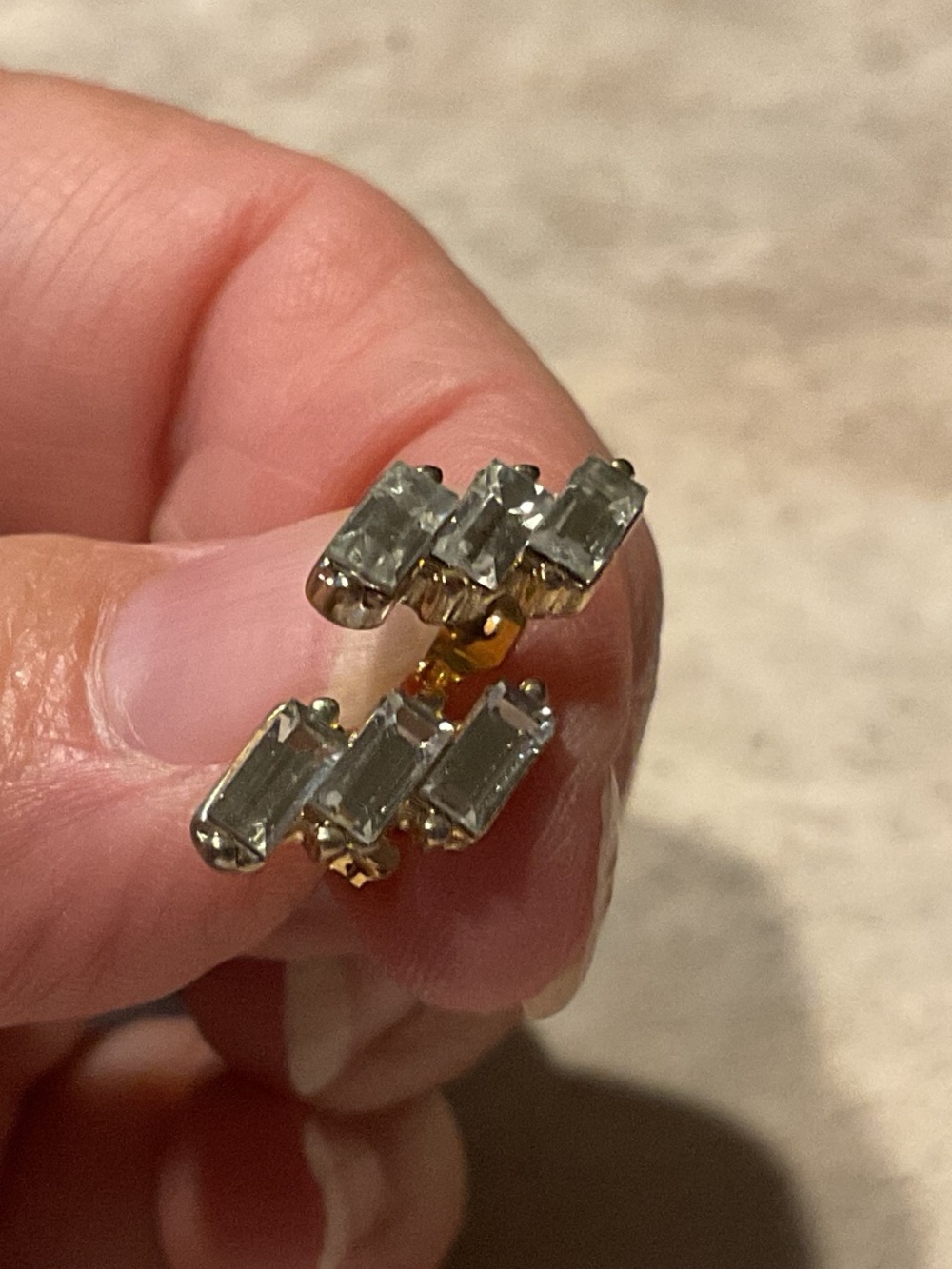 Gold Tone Crystal Earrings Step design baguette pierced